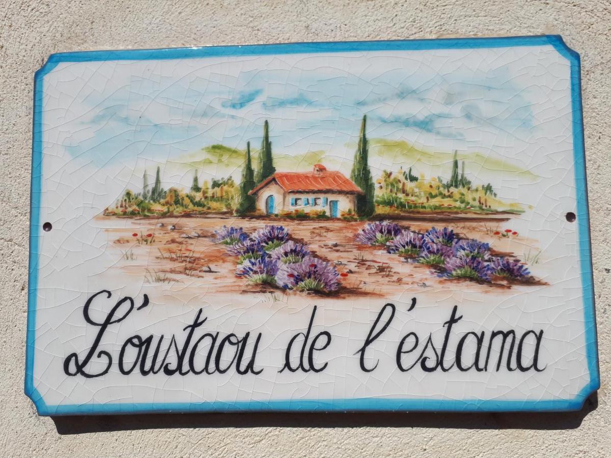 L'Oustaou De L'Estama Panzió Rocbaron Kültér fotó